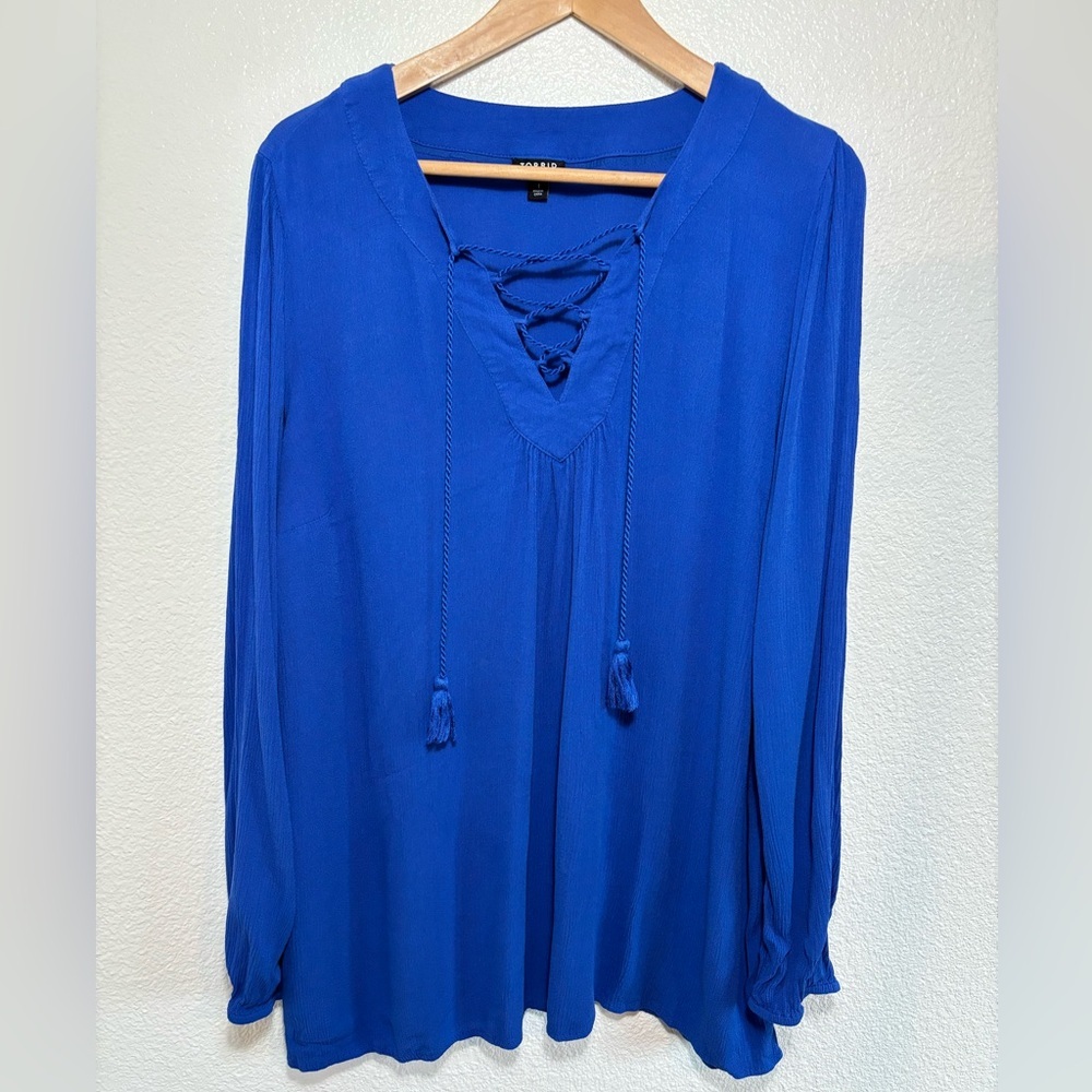 Torrid Blue Lace Up Tunic Size 1X | business casual | dressy | feminine | plus